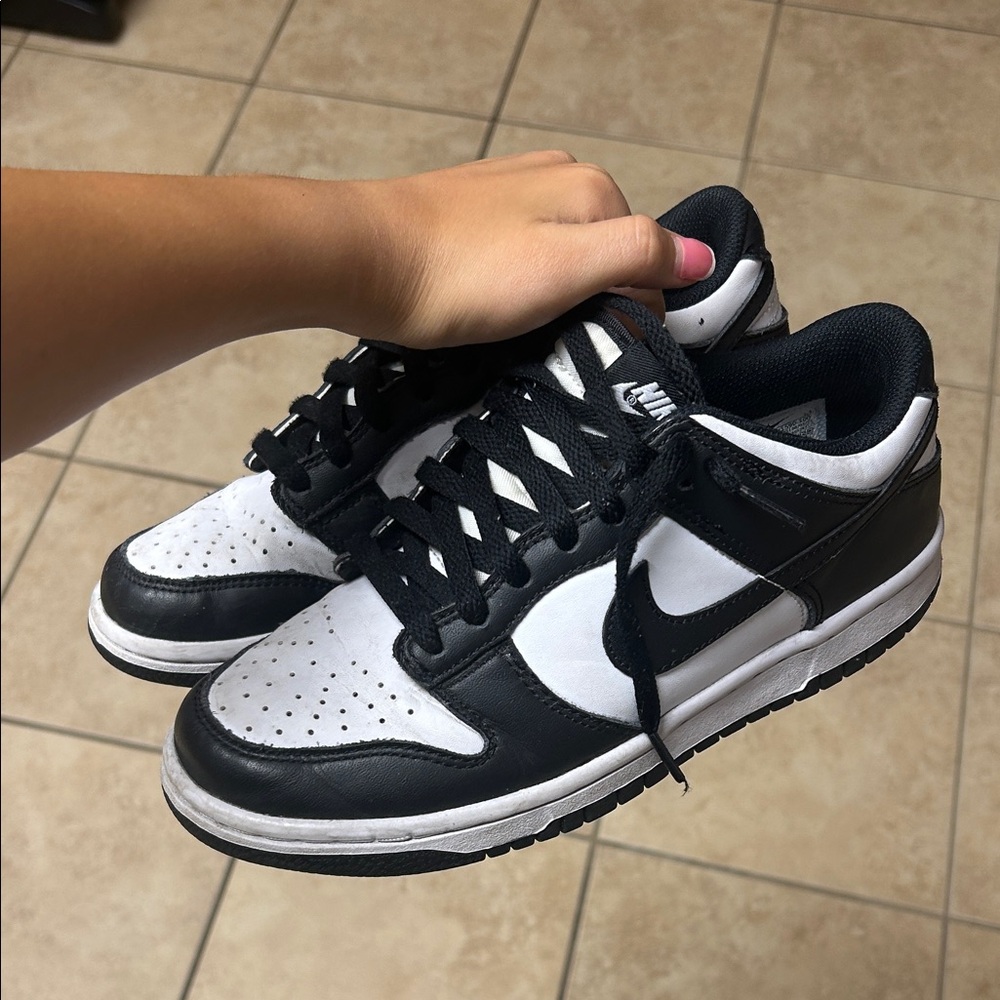 Nike Classic Black and White Low-Tops
